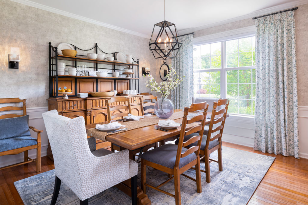 Modern Farmhouse Dining Room 4